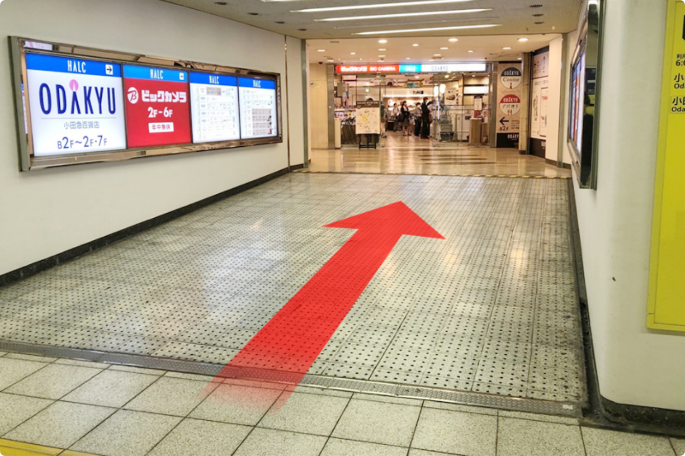 新宿駅からの案内図❻