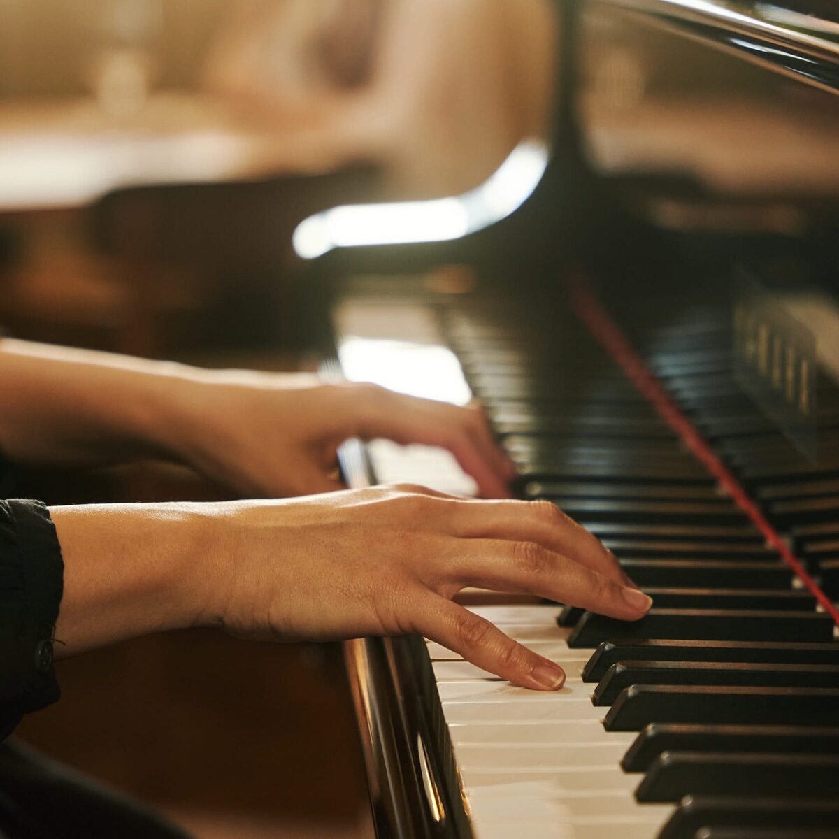 イメージ：月2回JAZZLIVE開催