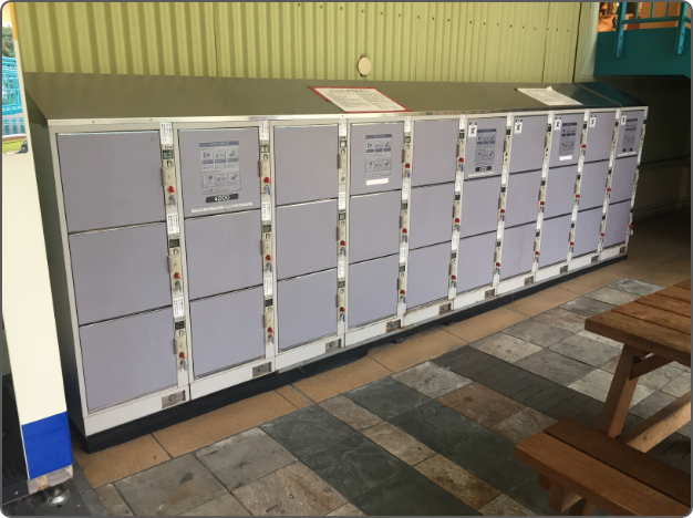 コインロッカー